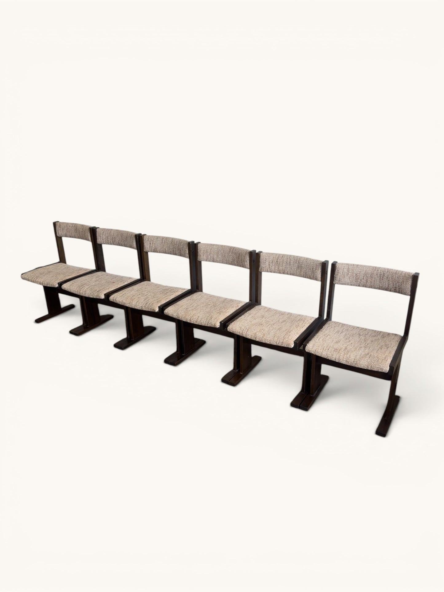 Set van 6 Deense eetkamerstoelen van Poul H. Poulsen voor Gangsø Møbler