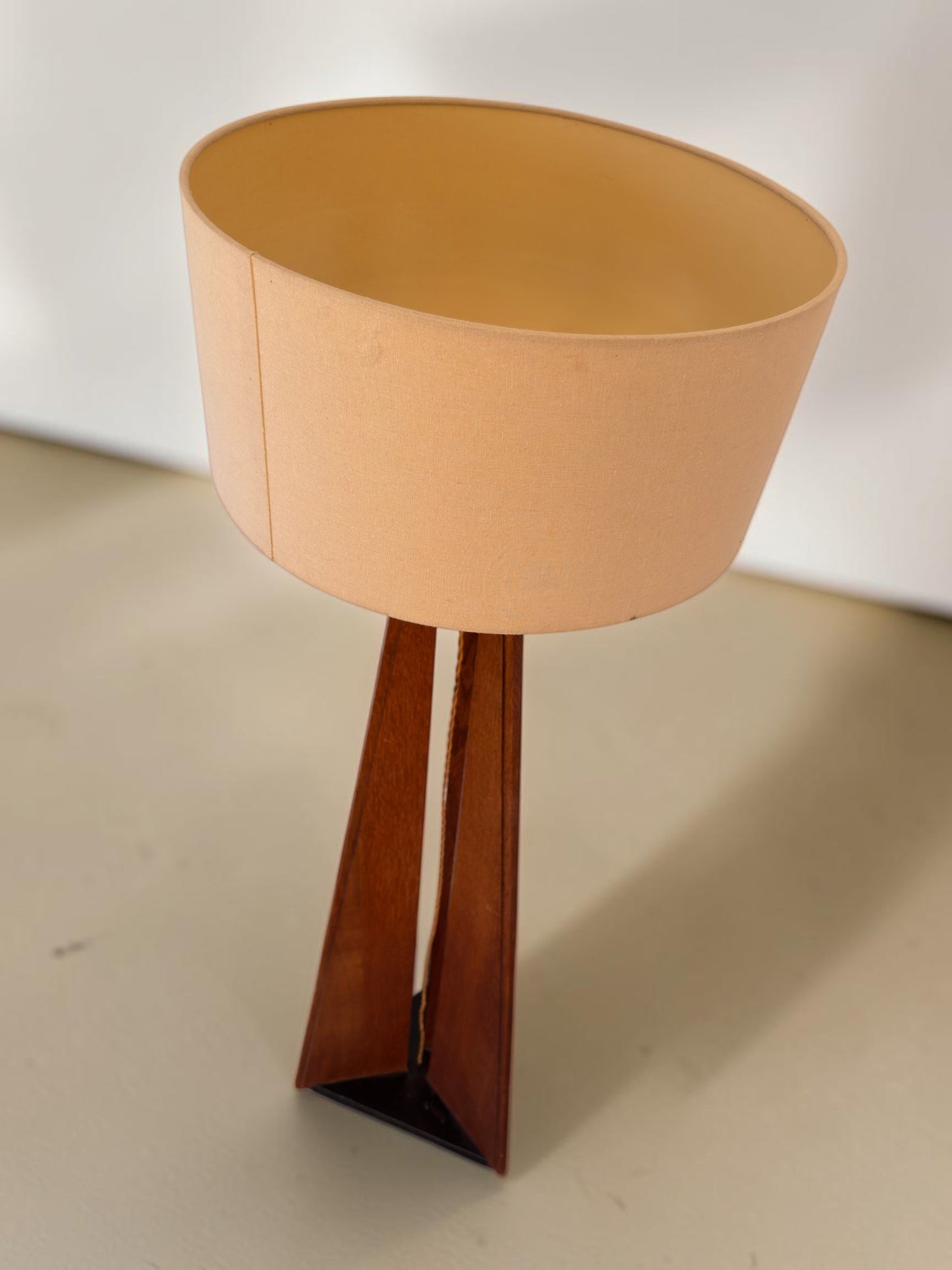 Eikenhouten Art Deco / Amsterdamse School vloerlamp, jaren 30