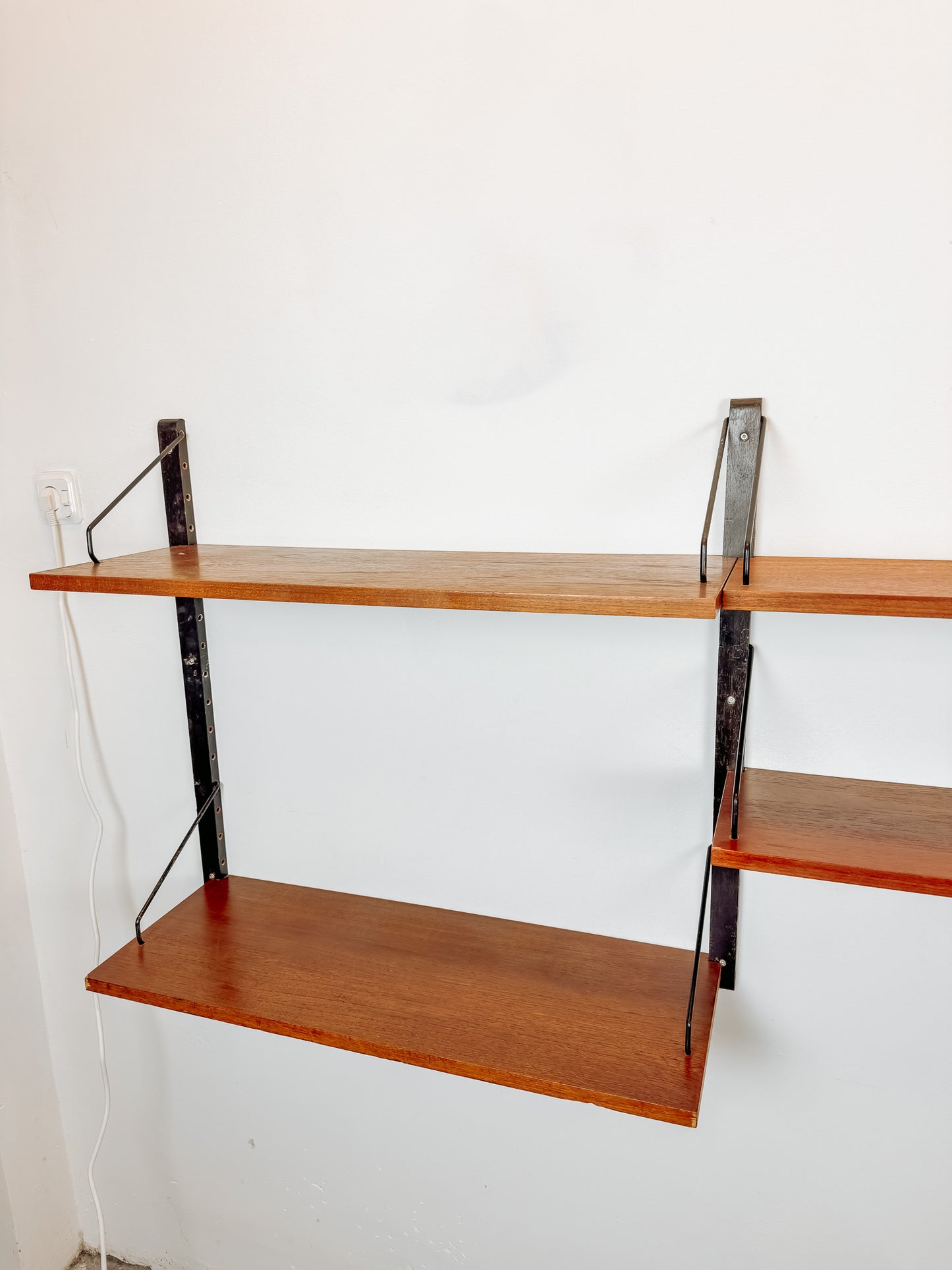 Royal System modulair wandmeubel van Poul Cadovius