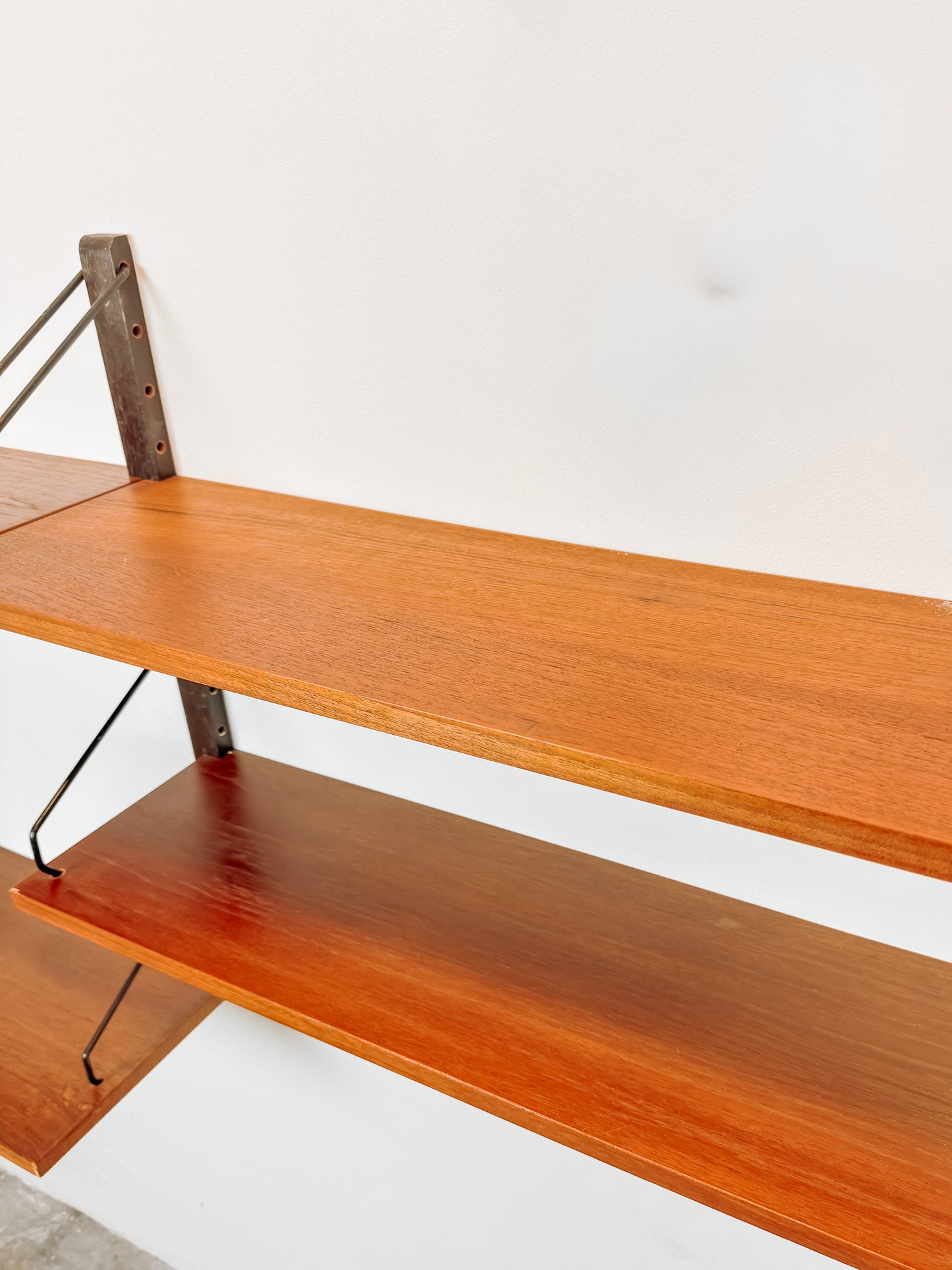 Royal System modulair wandmeubel van Poul Cadovius