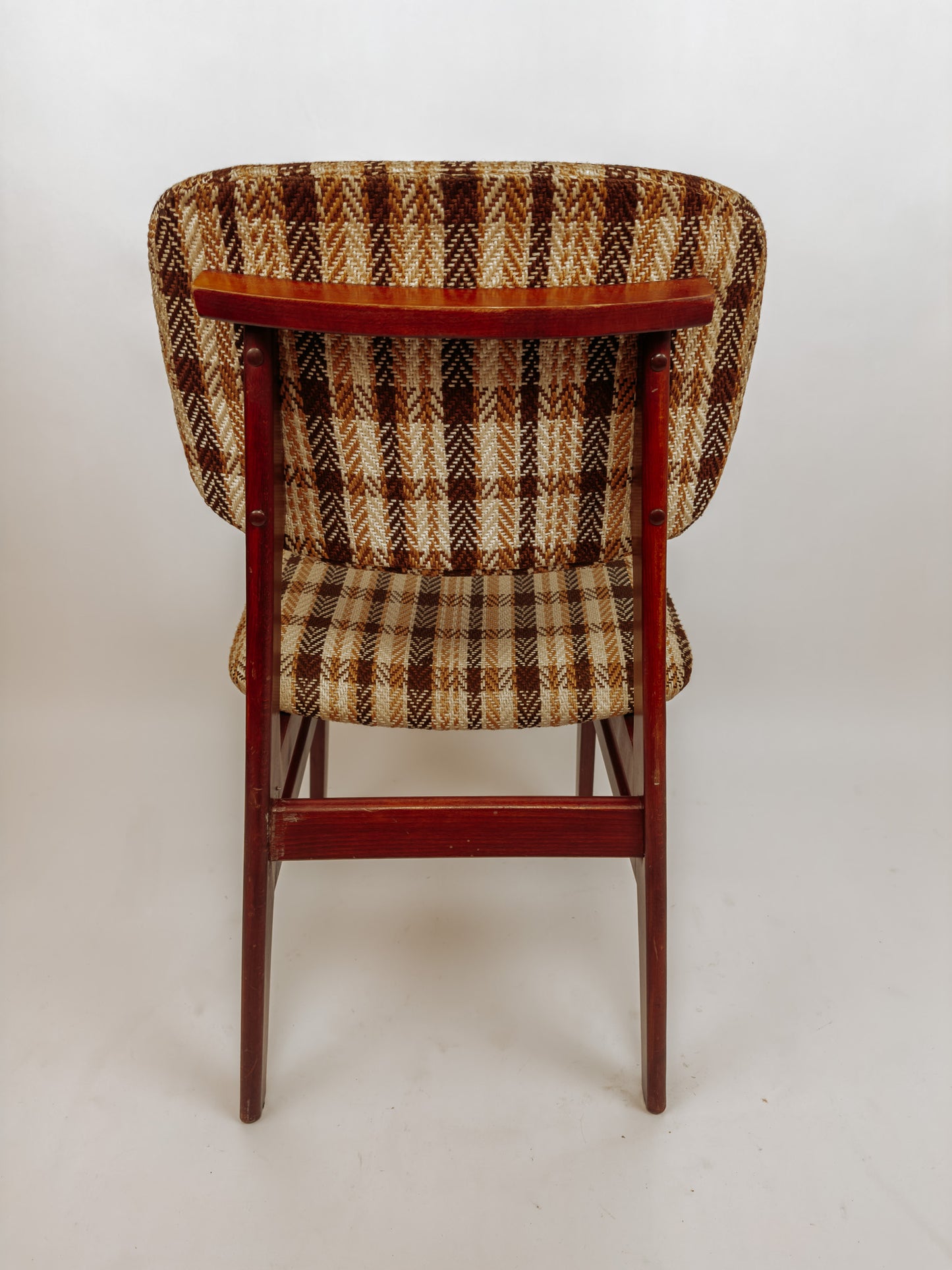 4x Vintage houten eetkamerstoelen met geblokte stof