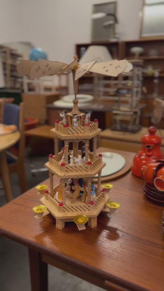 Kerstpiramide met 3 levels