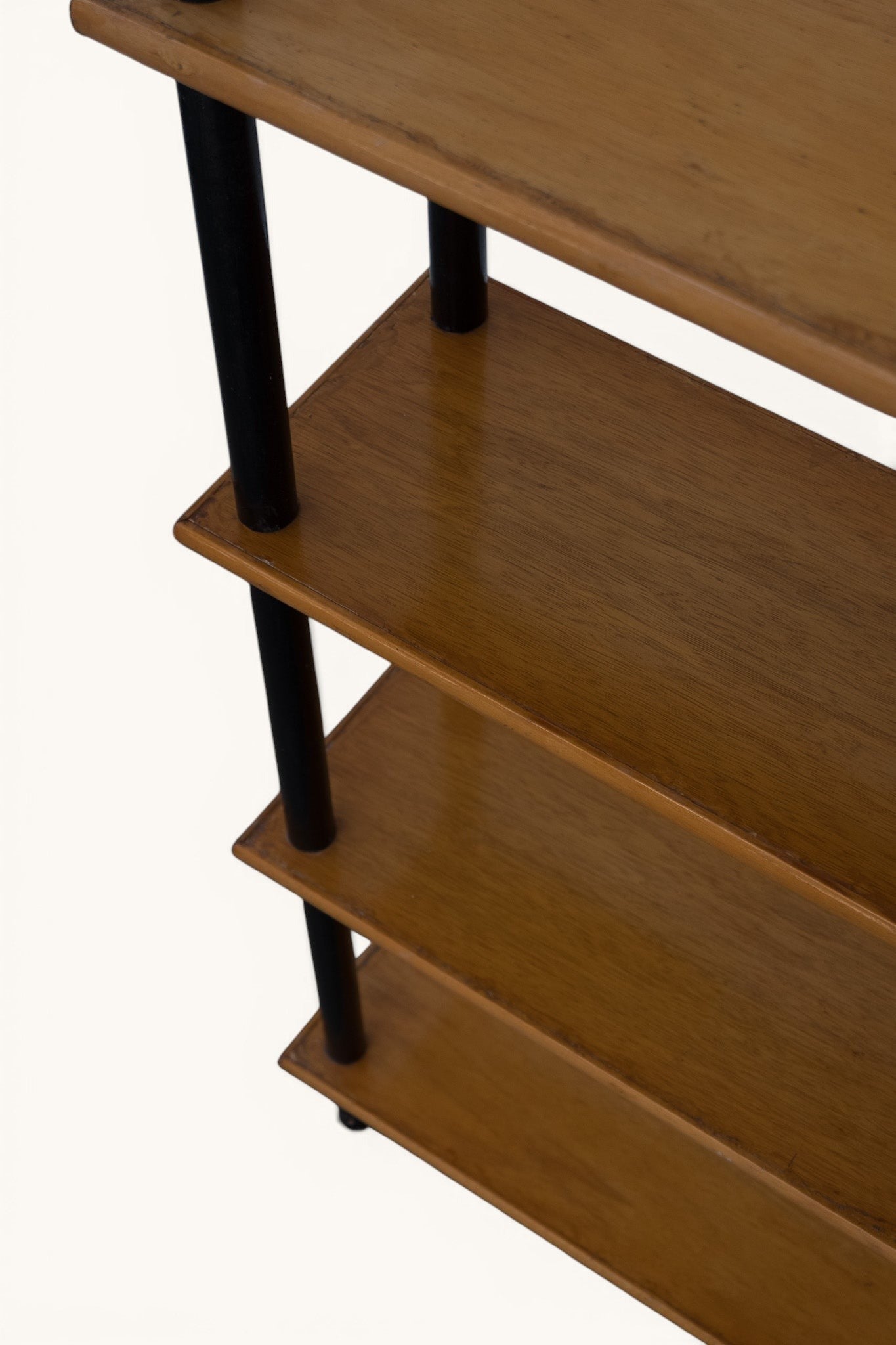 tessvintage 1960s vintage wooden shelving unit by Willem Lutjens with black lacquered supports and four shelves